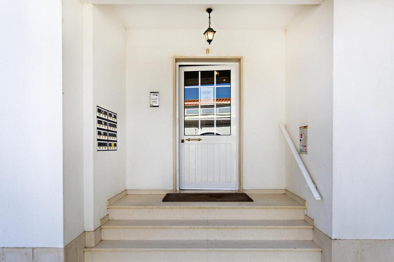 Vintage Apartment *